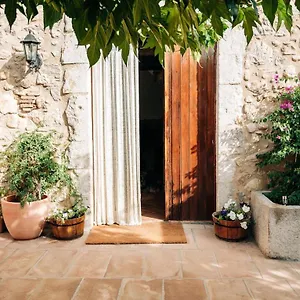 Couette-café Mas Camins (adults Only), Avinyonet de Puigventós